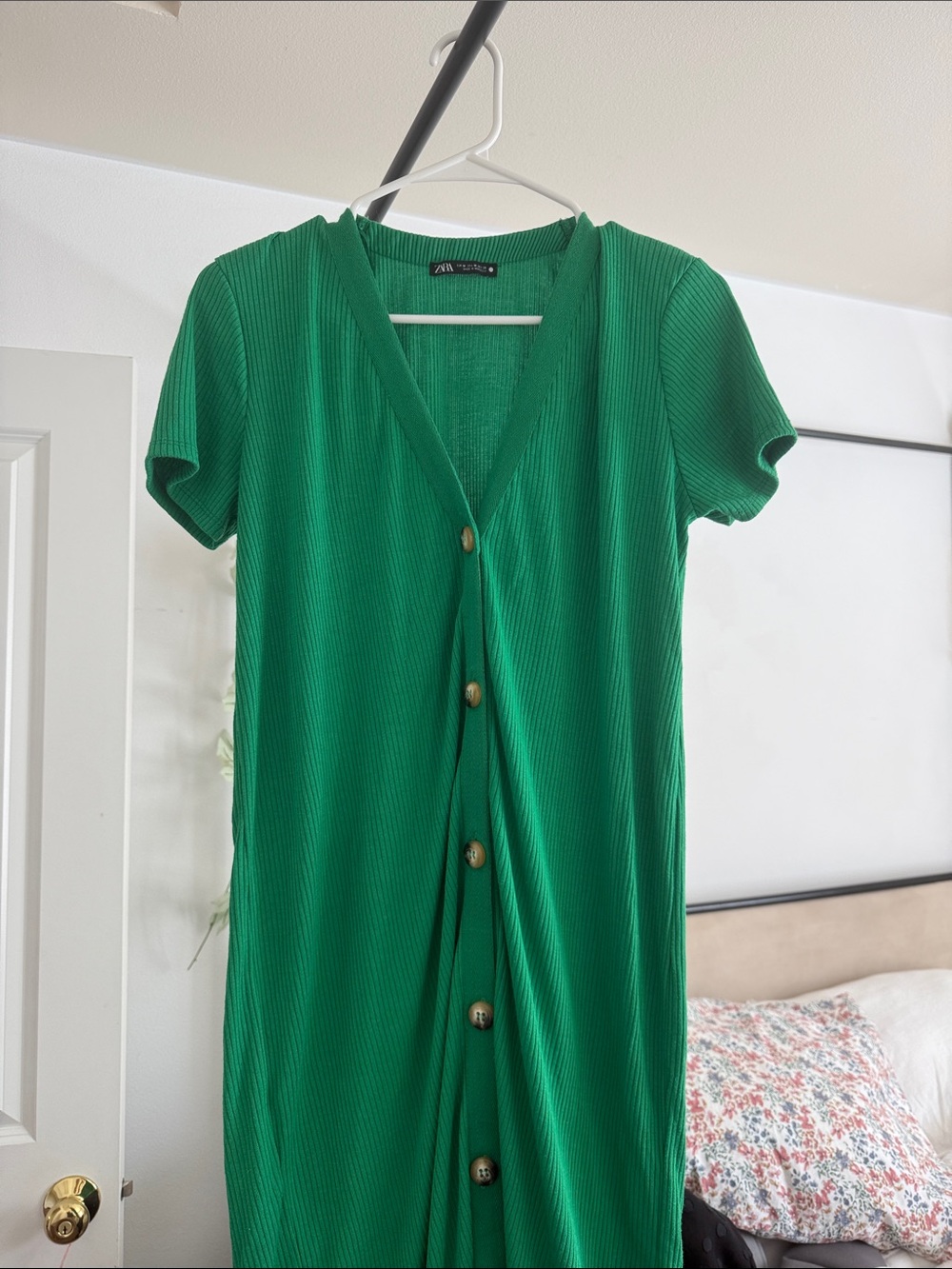 Zara Green Button-Up Short Sleeve Dress